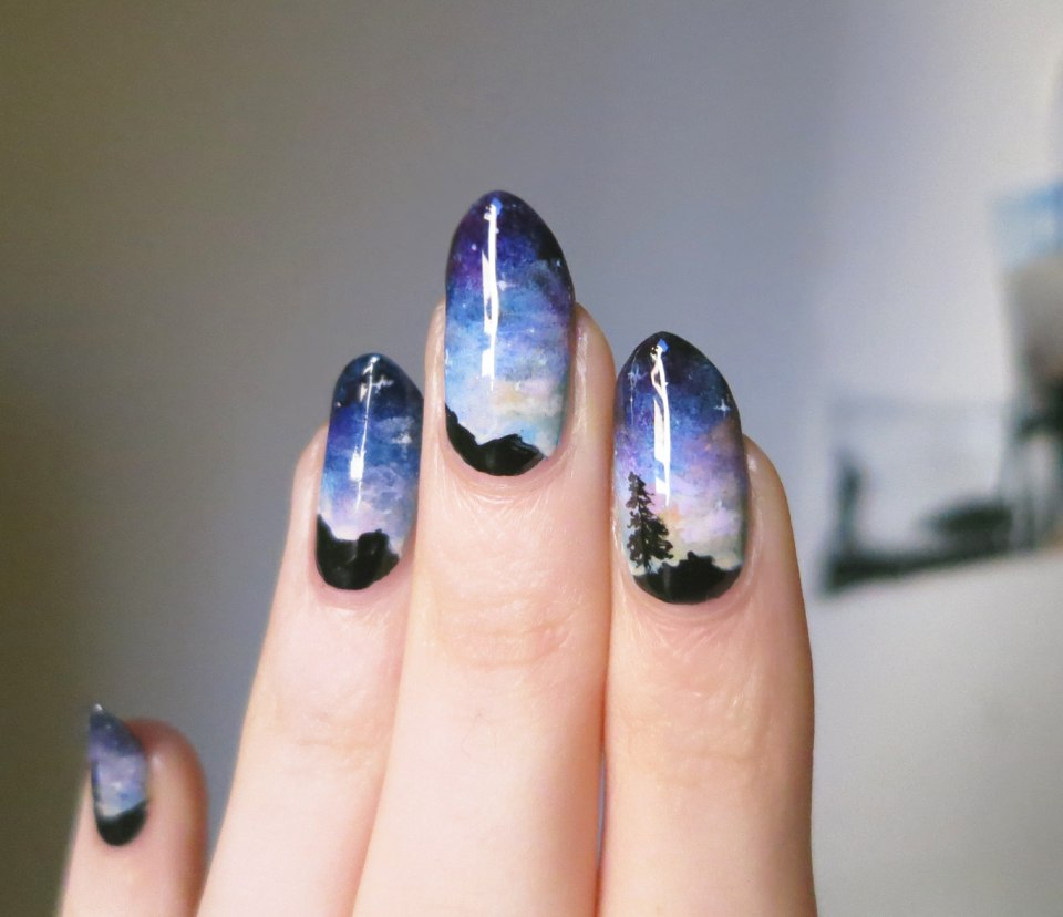 Горы на ногтях