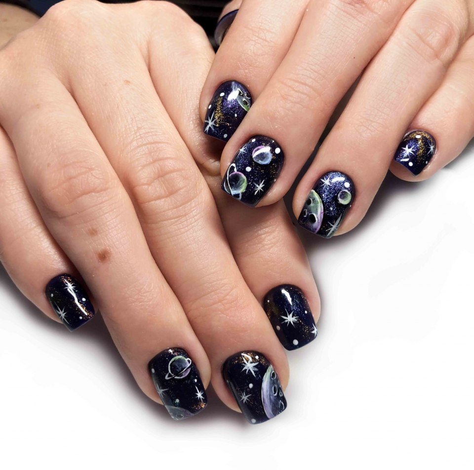 Тематический маникюр