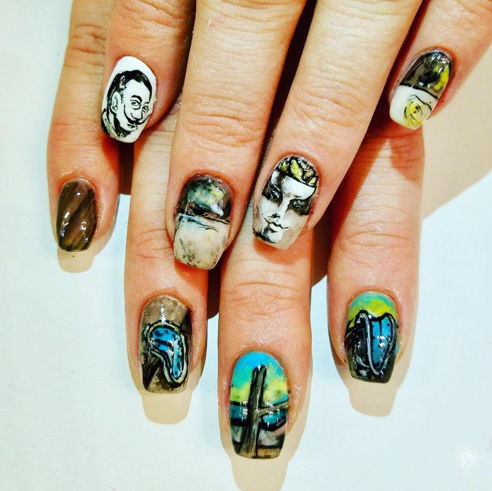 Дизайн ногтей с лицами