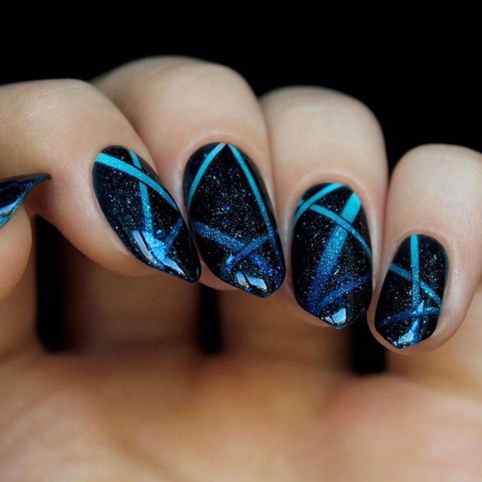 Космический маникюр