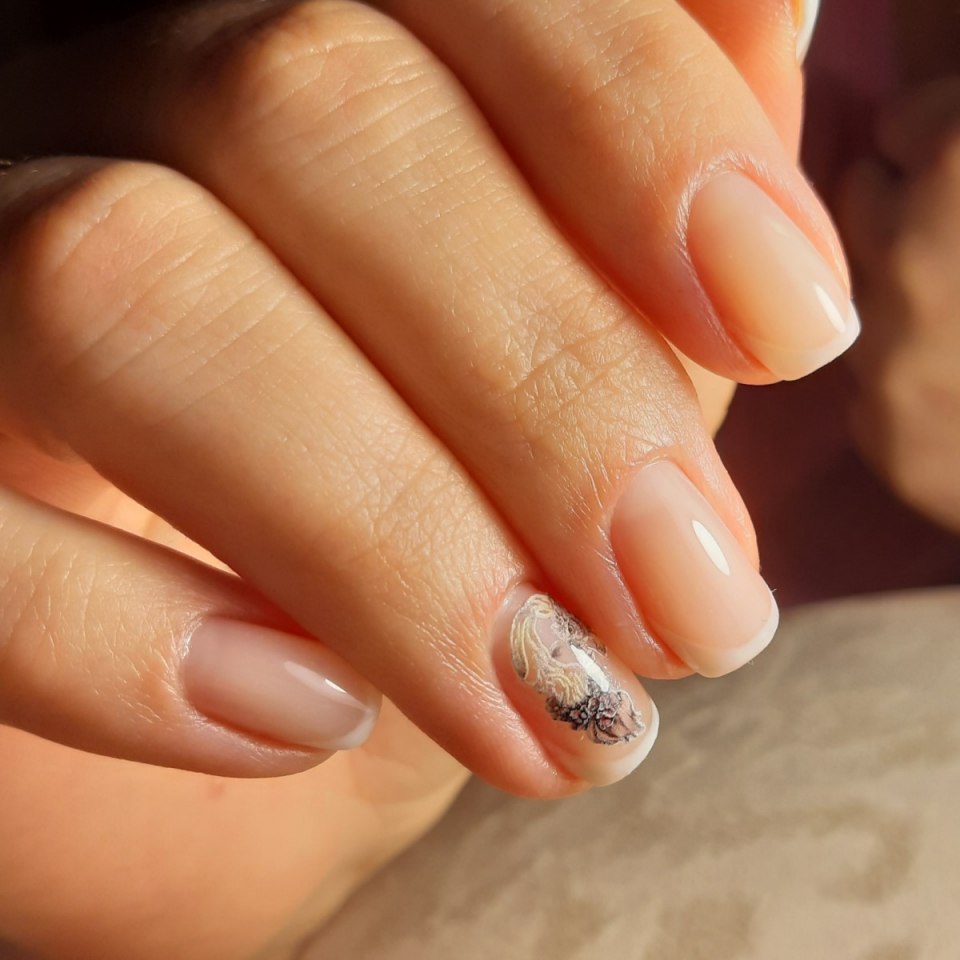 Френч маникюр