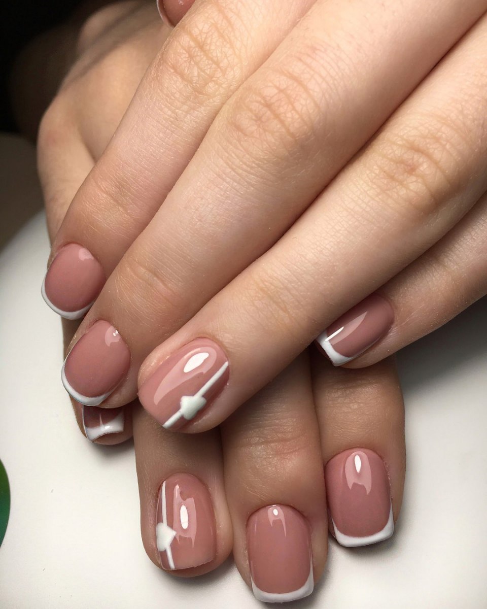 Френч маникюр на короткие ногти