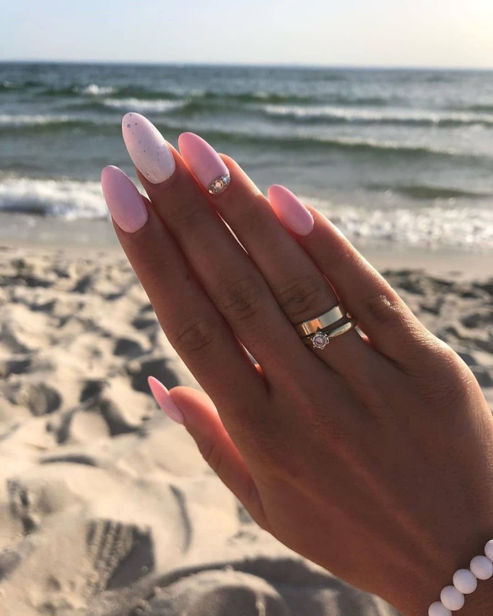 Красивые длинные ногти на Оеио