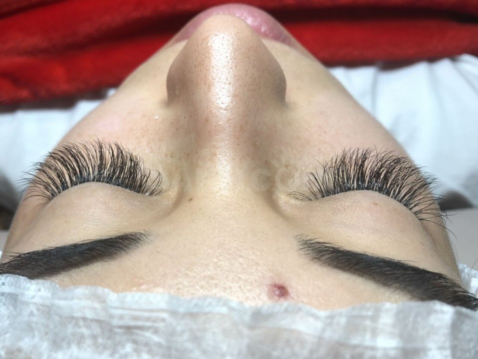 Нарощенные ресницы натуральный эффект