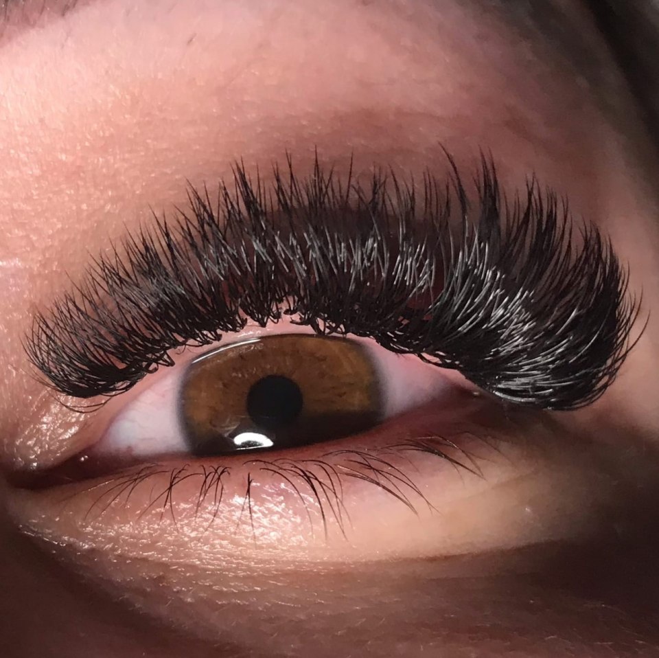 Наращивание ресниц Оренбург