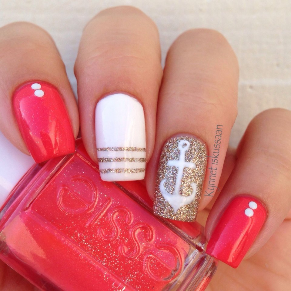 Маникюр 2021 лето на море