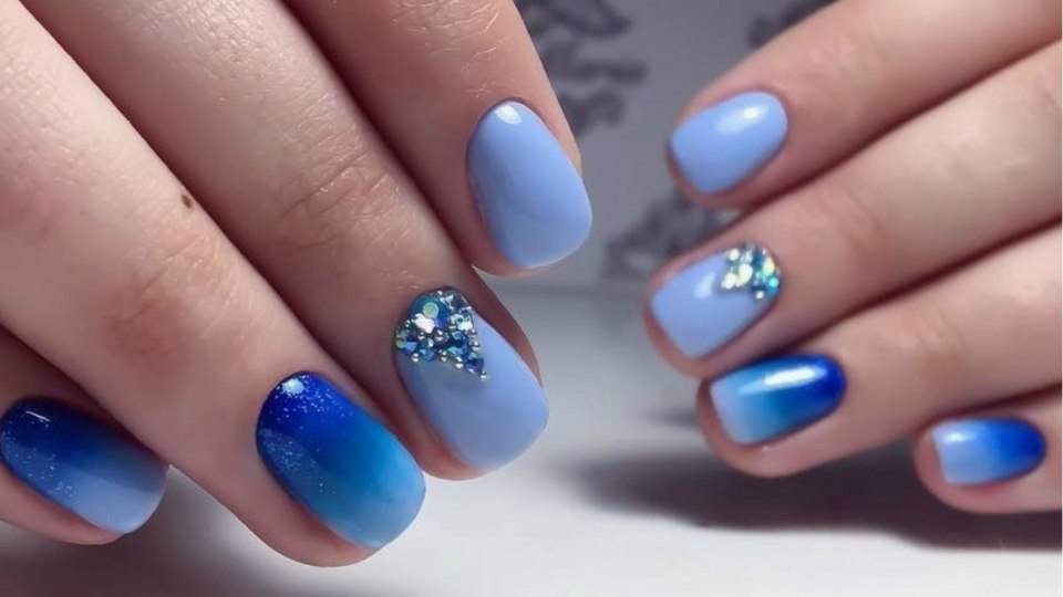 Новогодний маникюр градиент