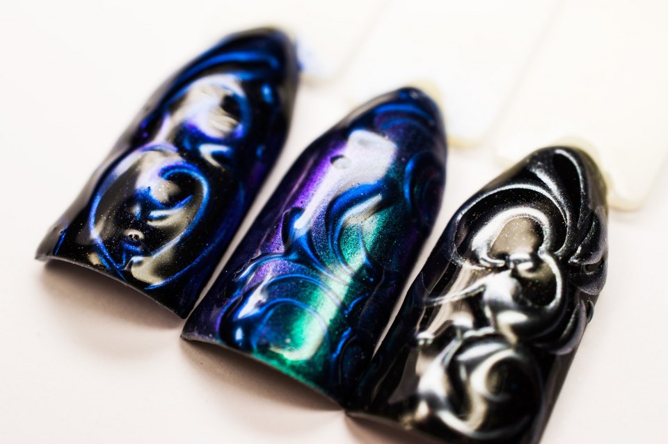 Литье на ногтях