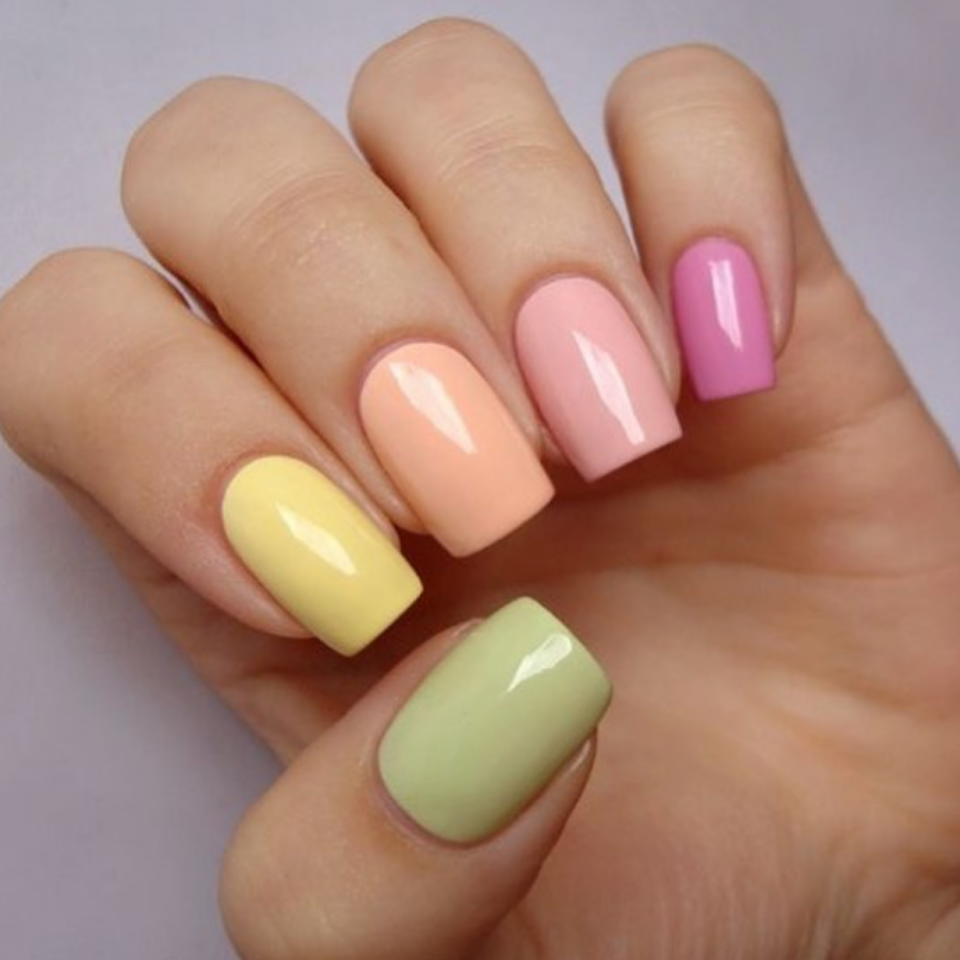 Ногти радужные пастельные