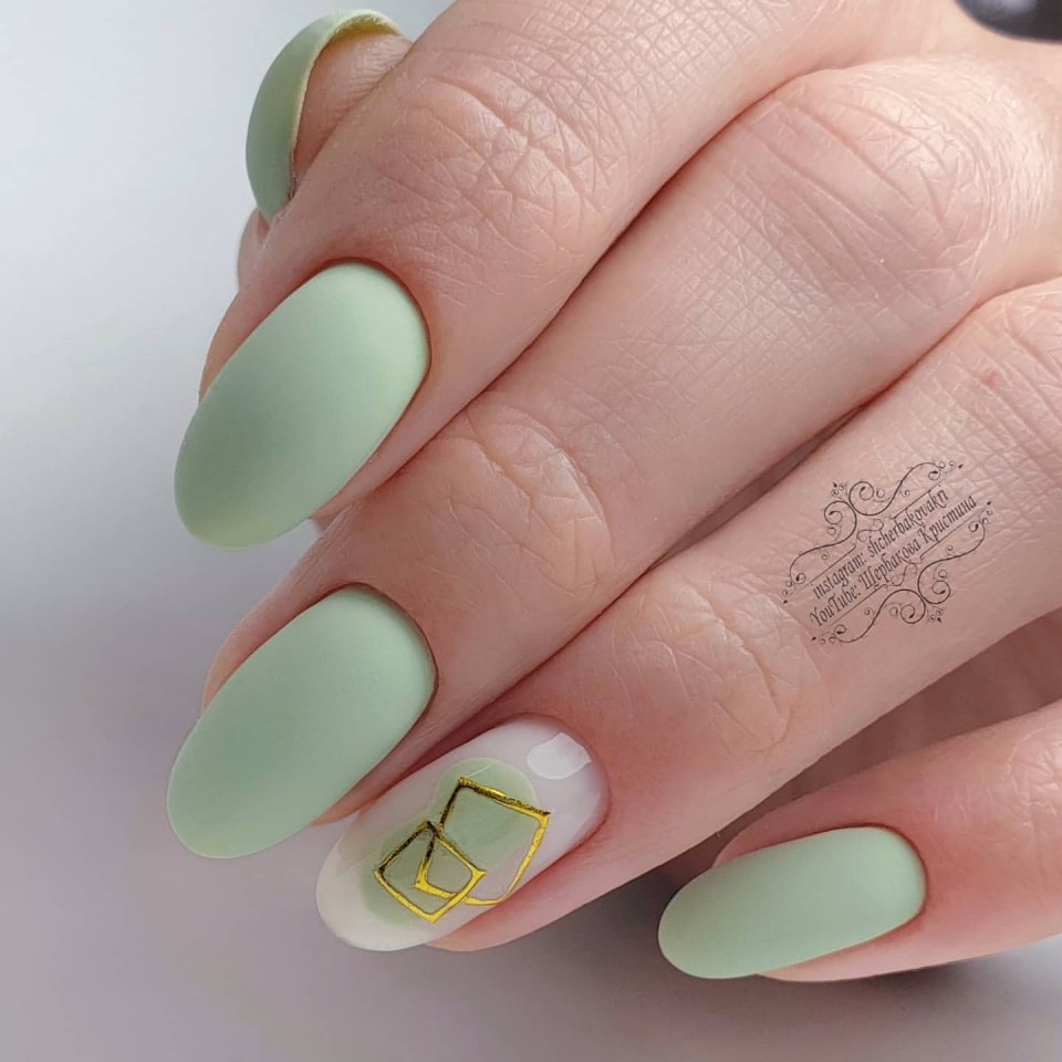 Разноцветные пастельные ногти