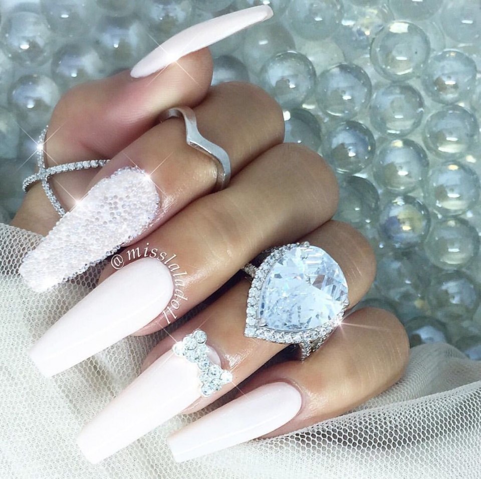 Свадебные ногти длинные