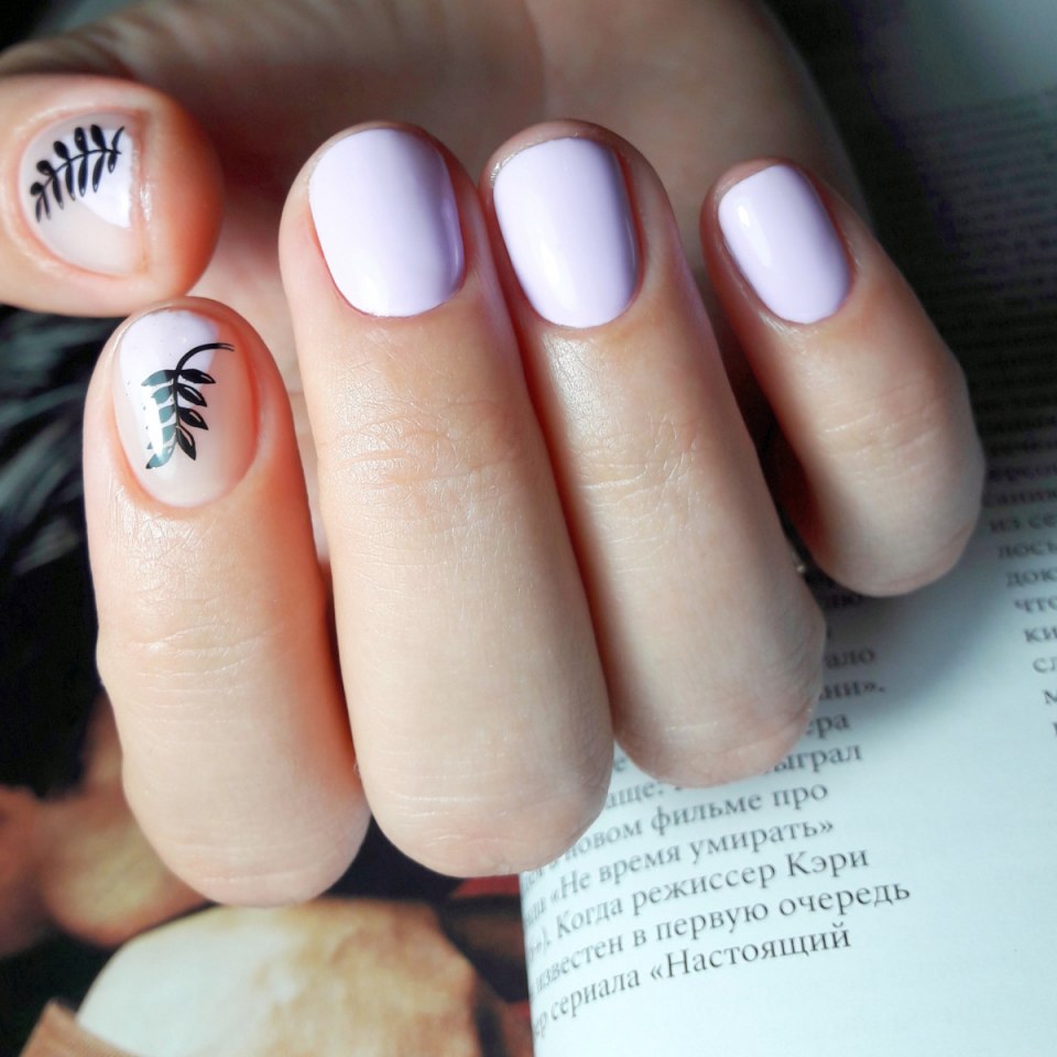 Молочно розовые ногти