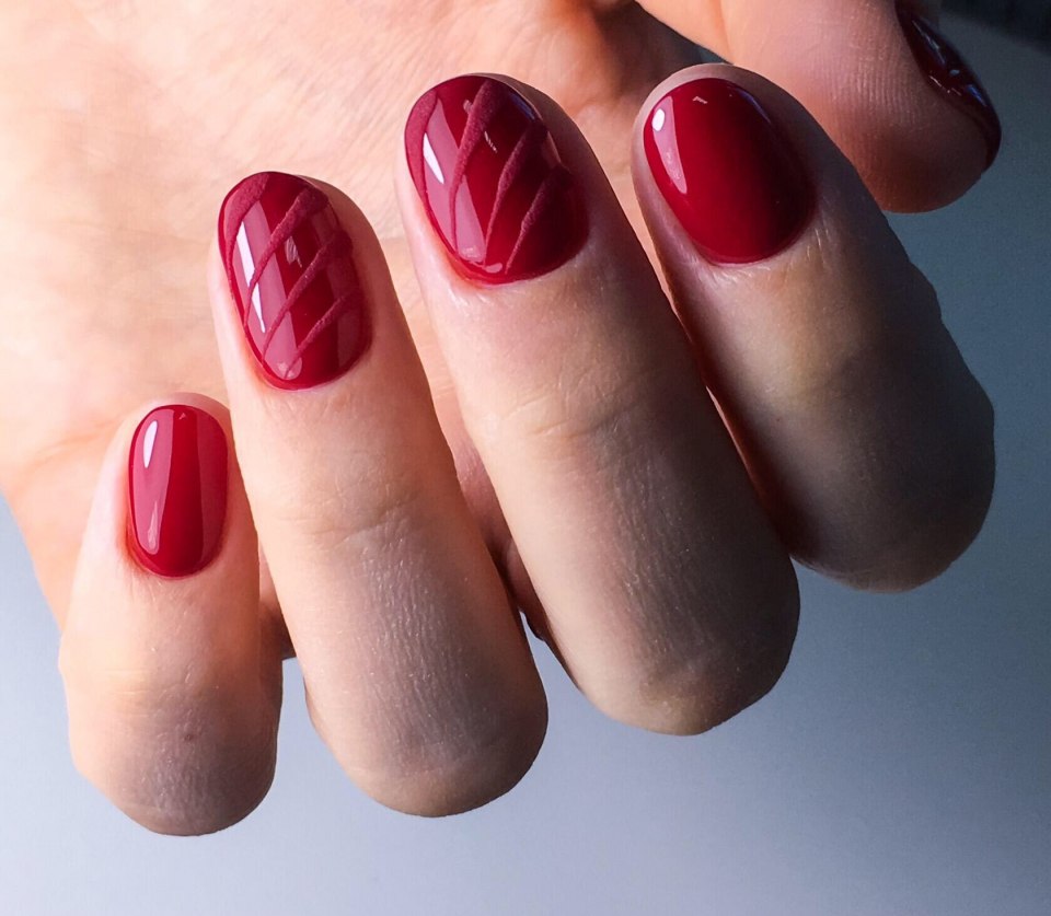 Фиолетовый маникюр однотонный