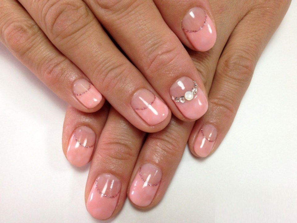 Прозрачный маникюр гель лаком