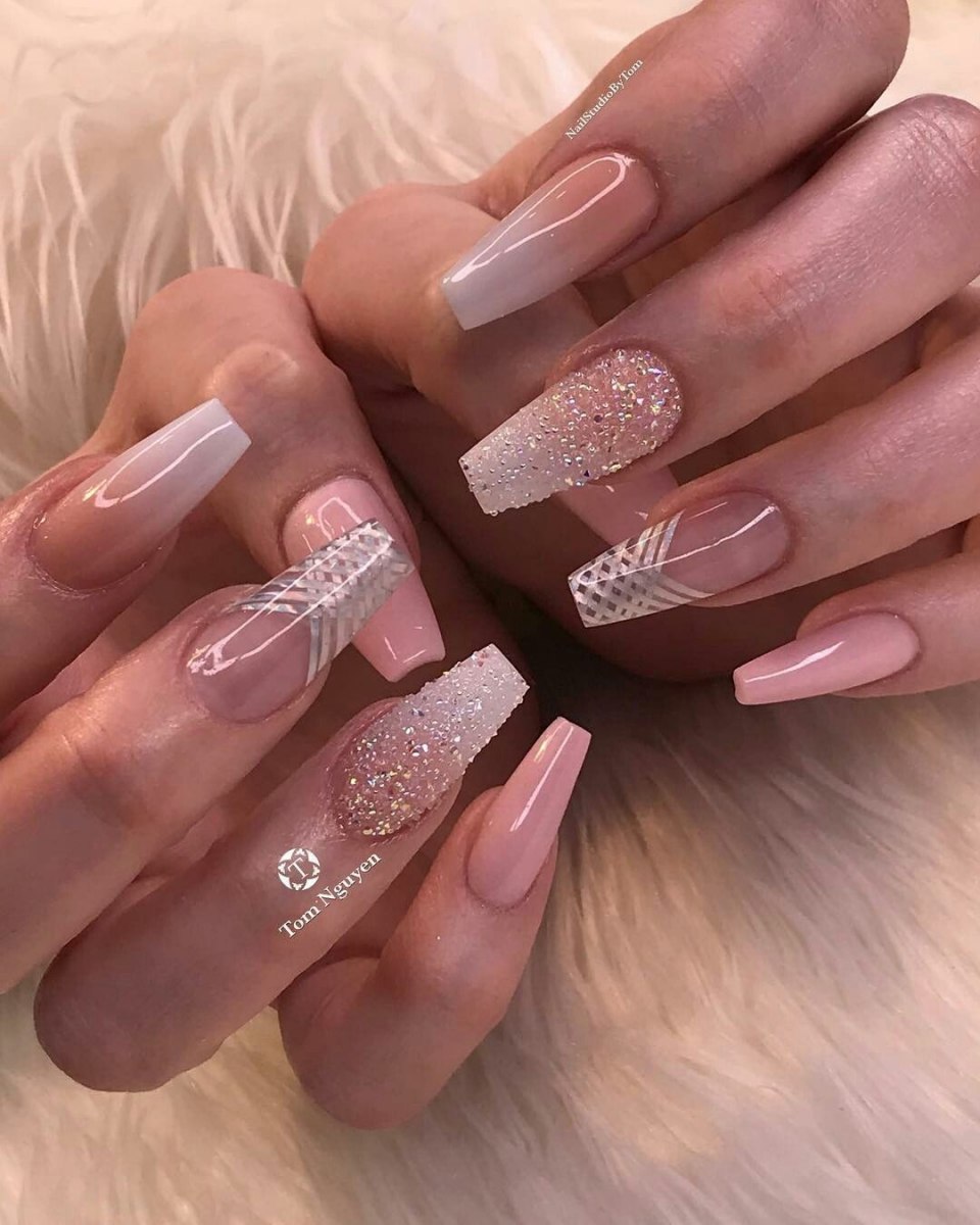 Красивое наращивание ногтей