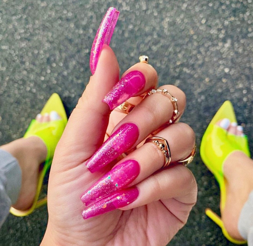 Ногти стиль яркие длинные