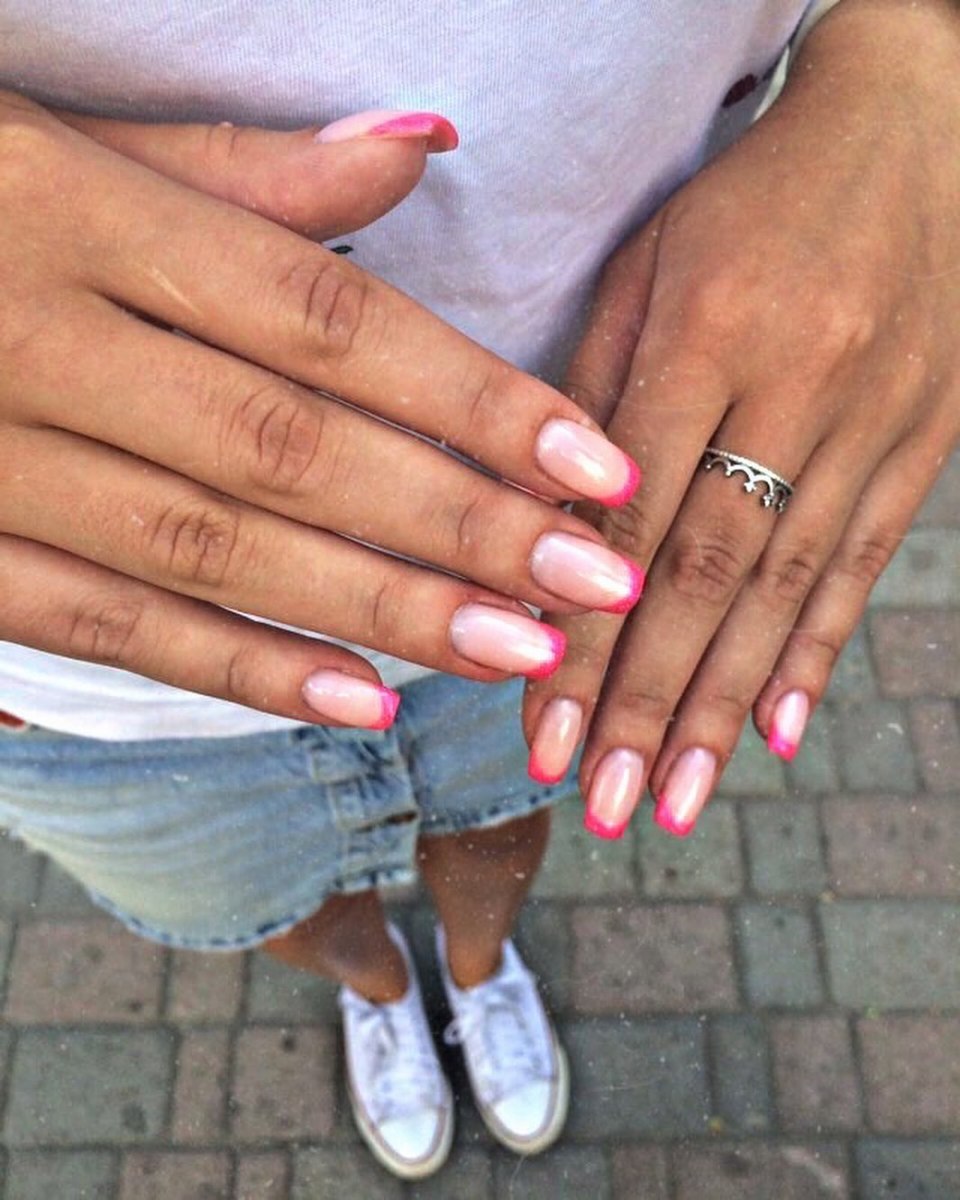 Дизайн ногтей новинки 2021 разные цвета на руках