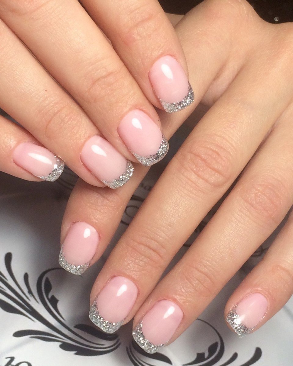 Френч маникюр