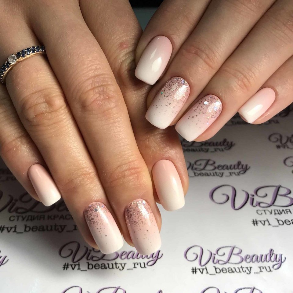 Маникюр градиент бежевый