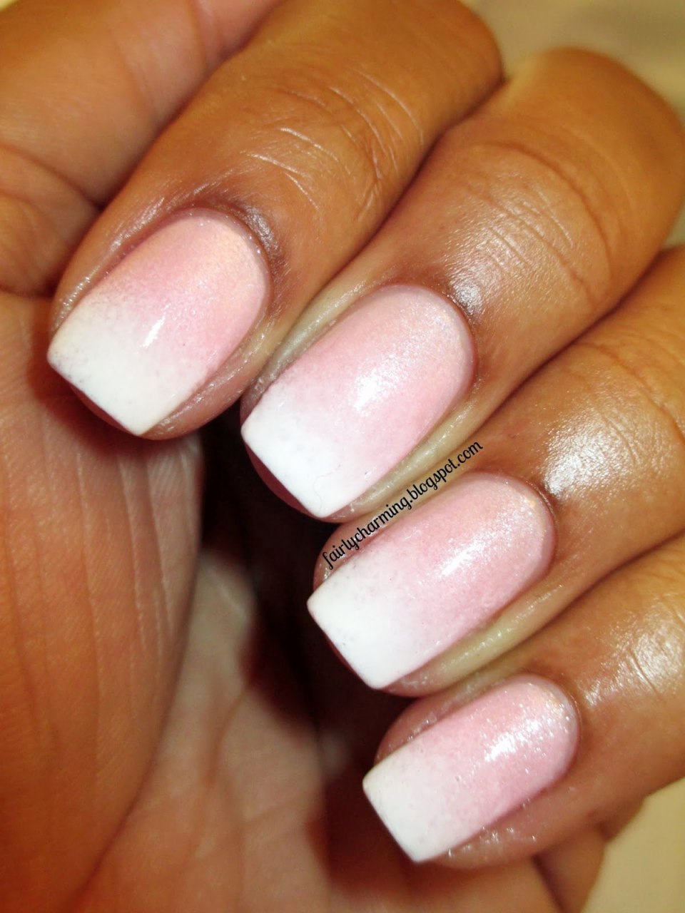 Маникюр с напылением