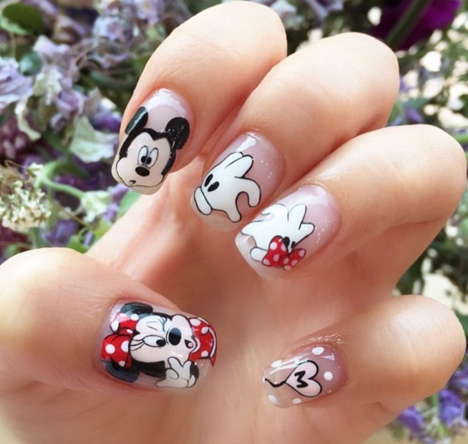 Маникюр Дисней Микки