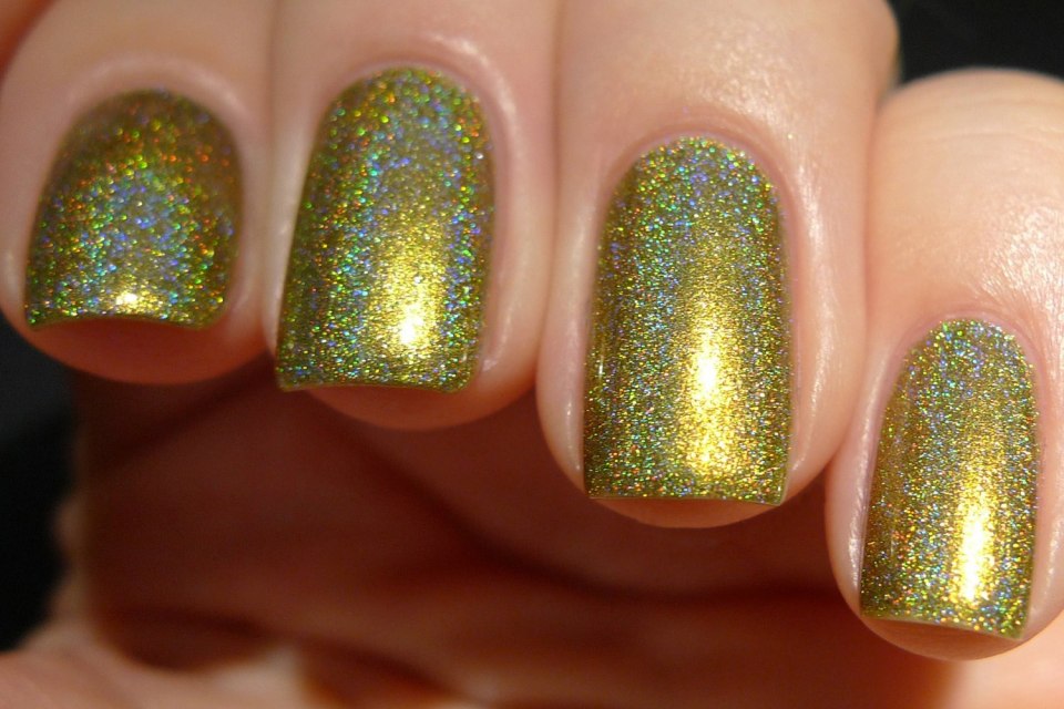 Маникюр с блестками