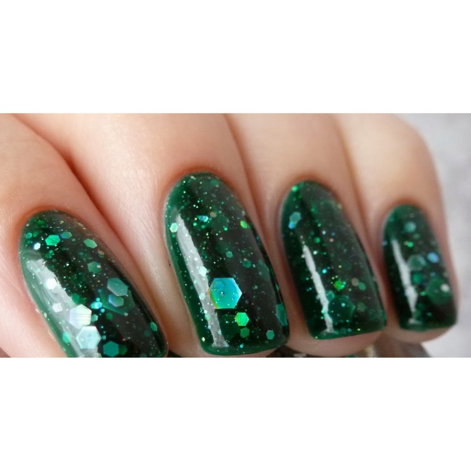 Изумрудно зеленый гель лак