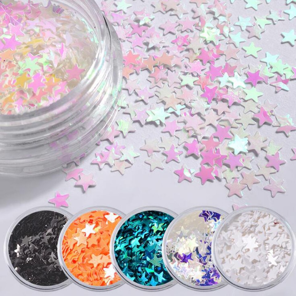 Крупные блестки на ногтях