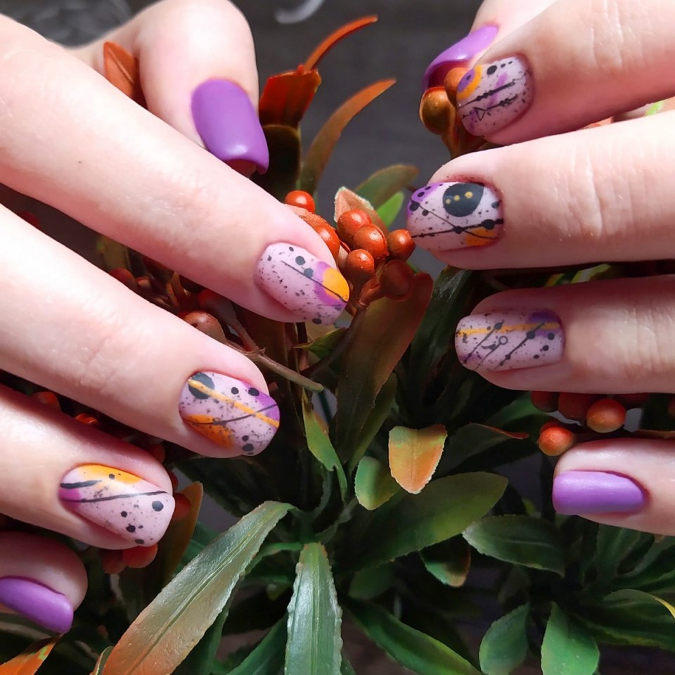 Пейзаж на ногтях