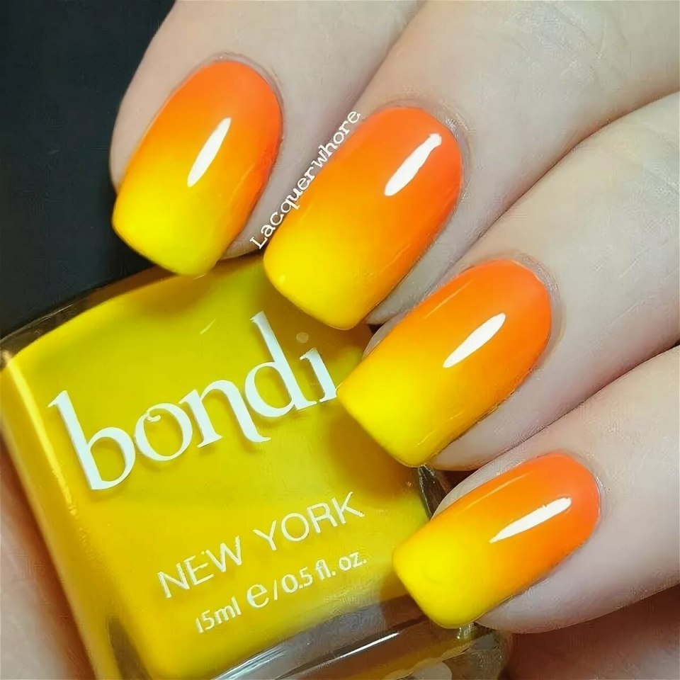 Желтый градиентный маникюр