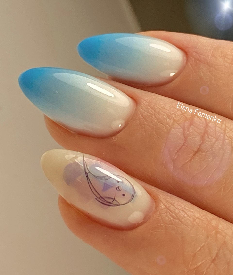 Молочный градиент маникюр