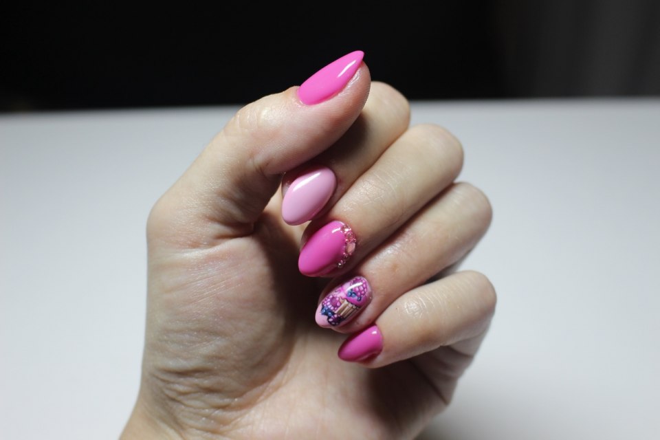 Градиент на ногтях