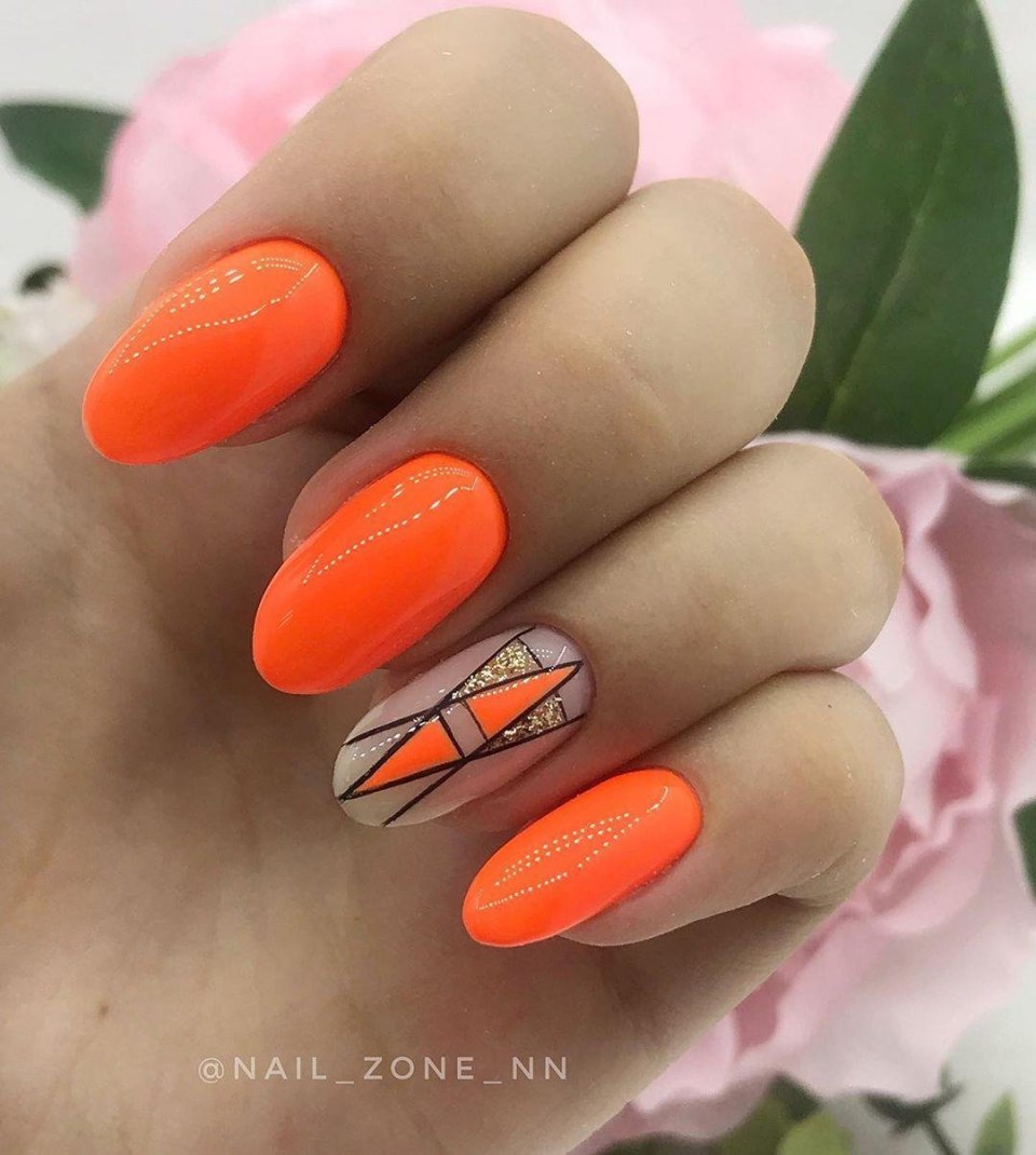 Оранжевый маникюр