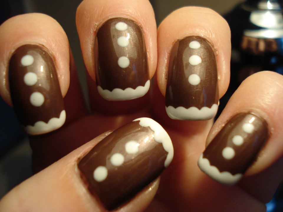 Маникюр в коричневых тонах