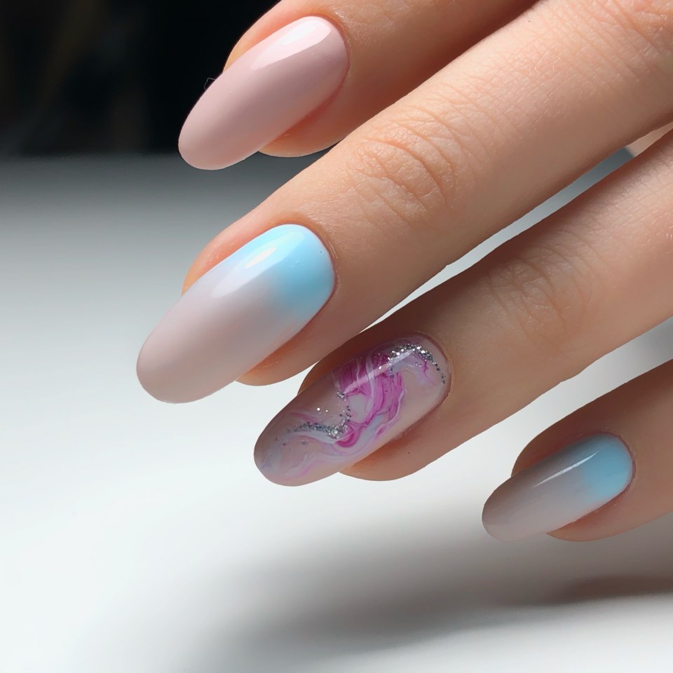 Градиентный маникюр 2021
