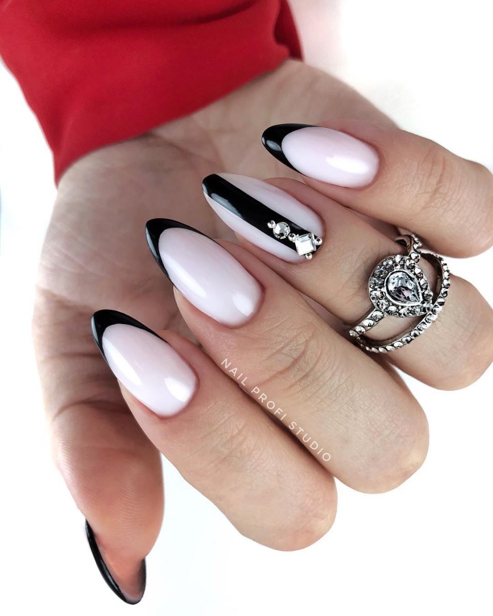Стильный маникюр
