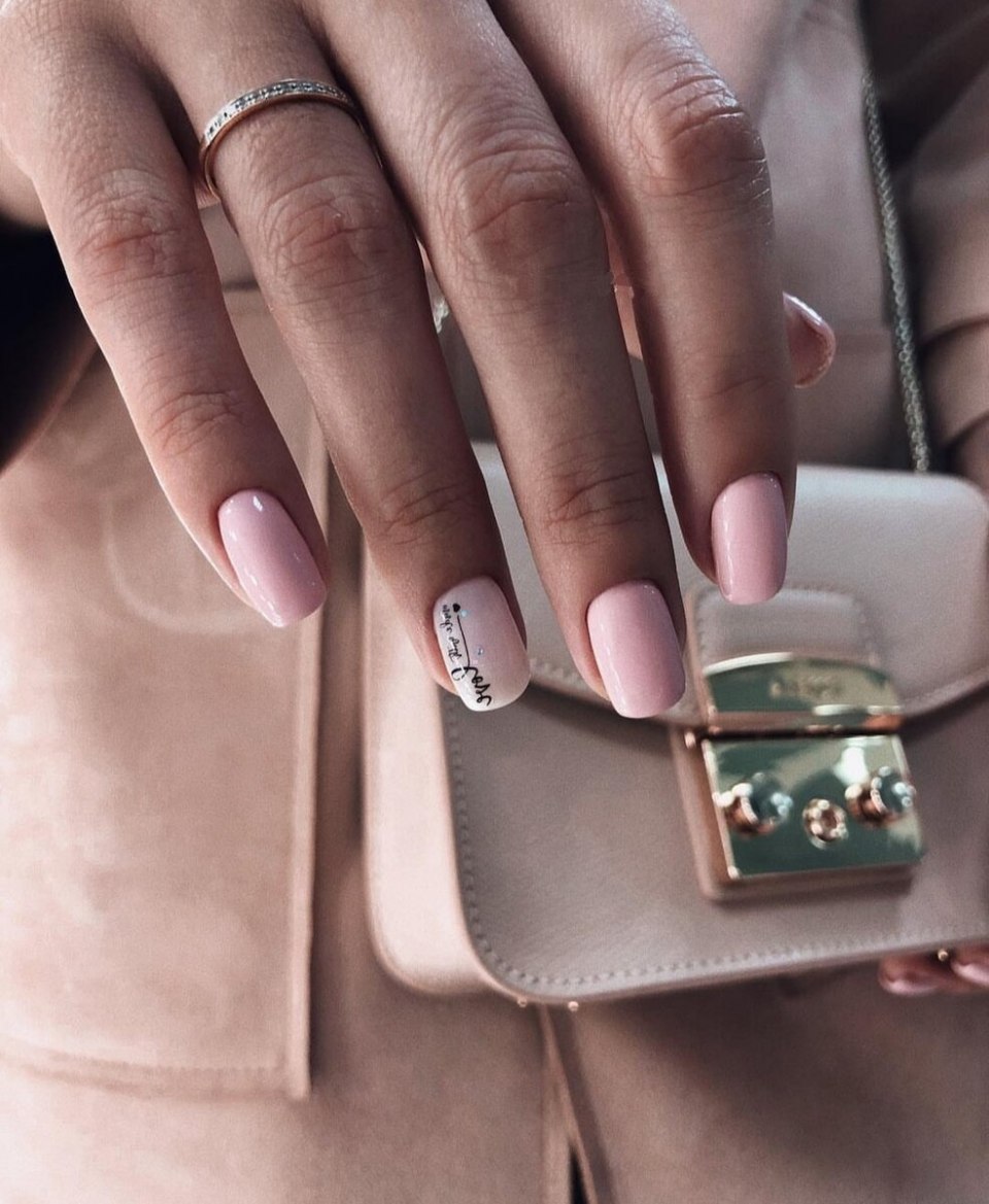 Маникюр для женщины