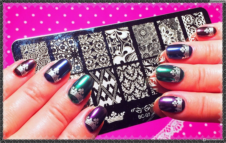 Маникюр кошка со стемпингом