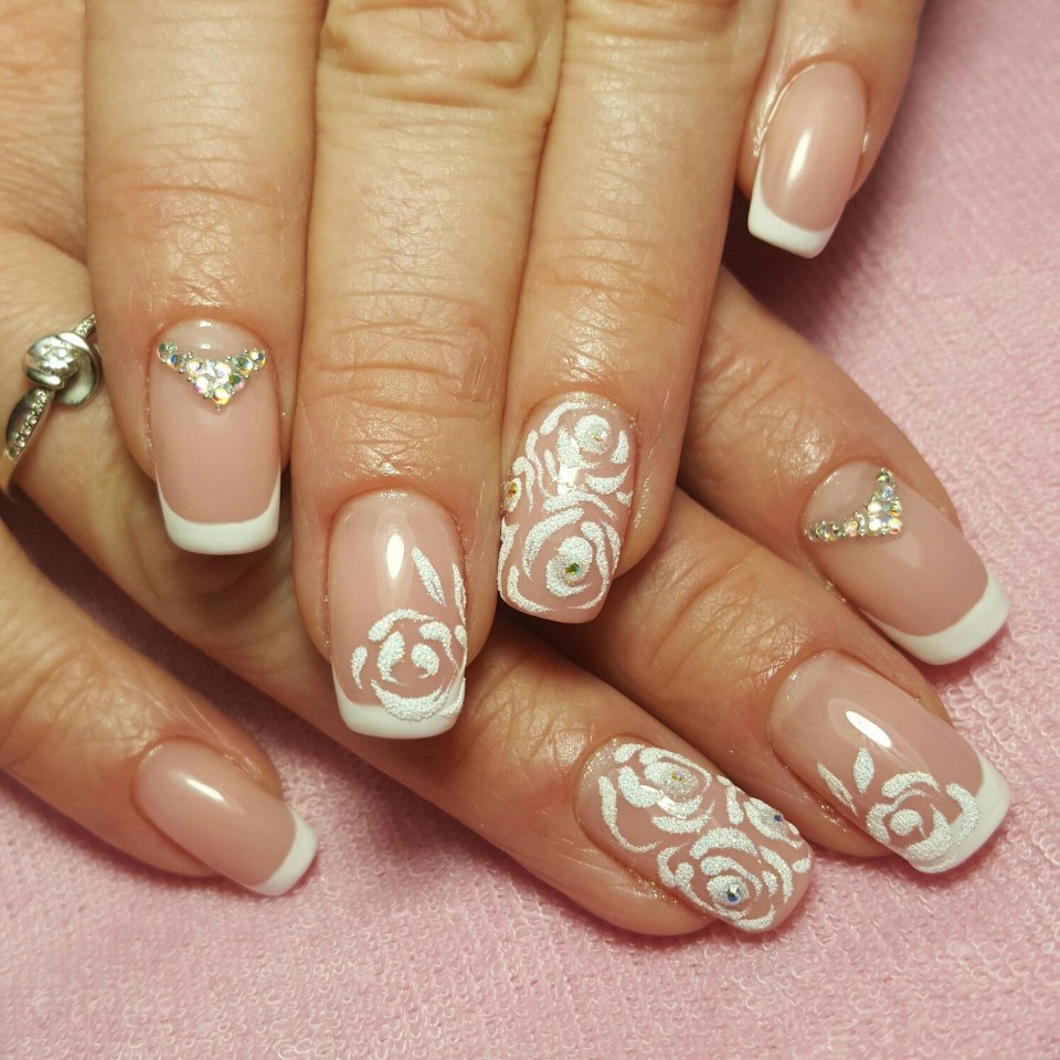 Прозрачный маникюр гель лаком