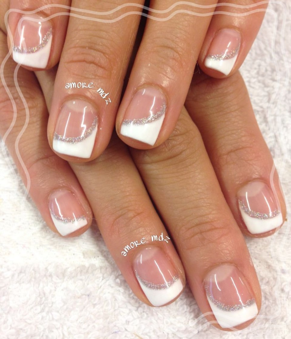 Маникюр на короткие квадратные ногти