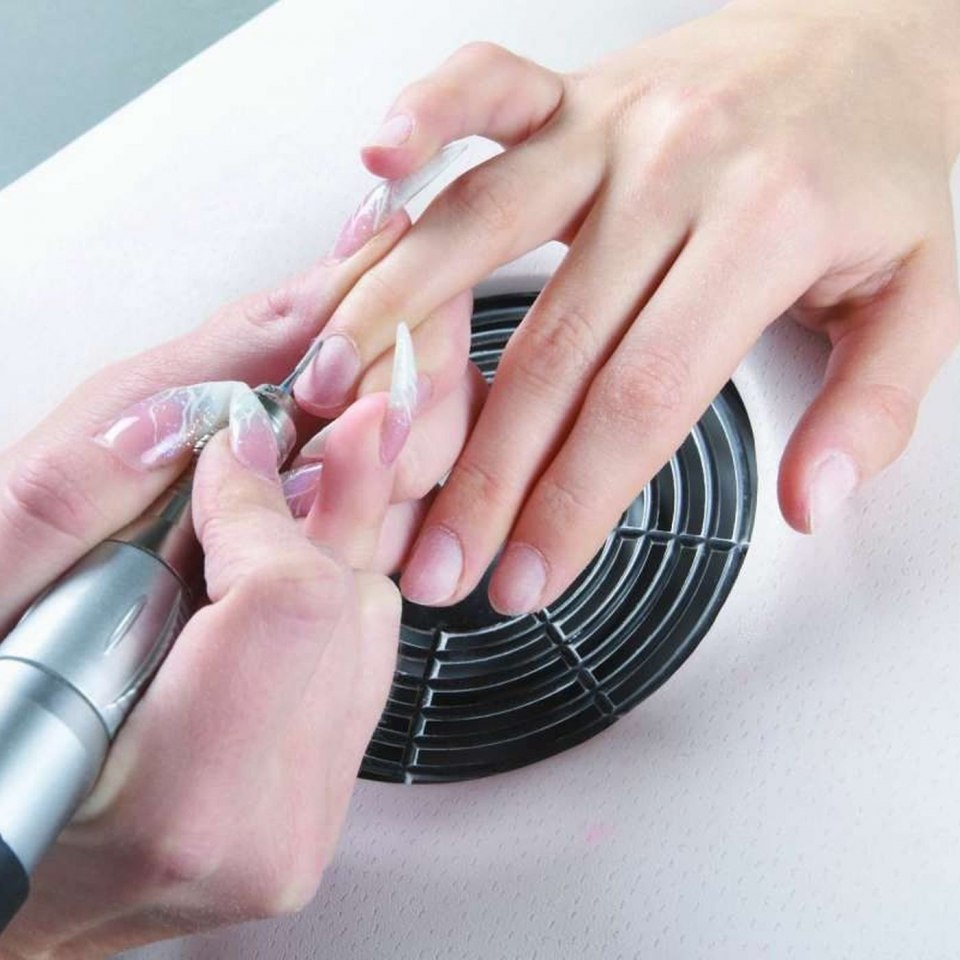 Аппаратный комбинированный маникюр