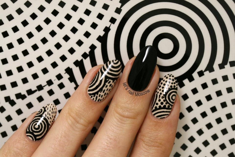 Графический маникюр