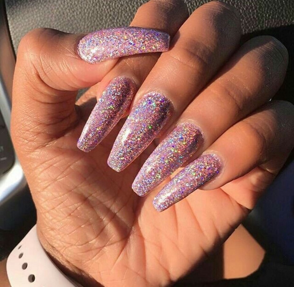 Разноцветные ногти с блестками