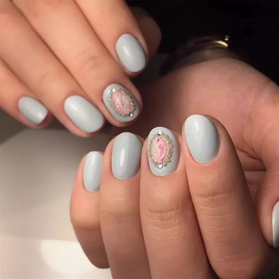 Маникюр на короткие овальные ногти