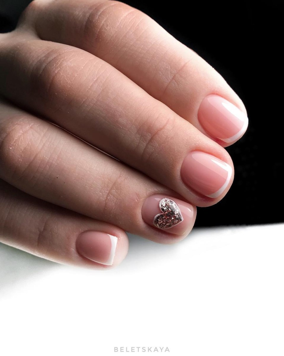 Маникюр на короткие ногти осень