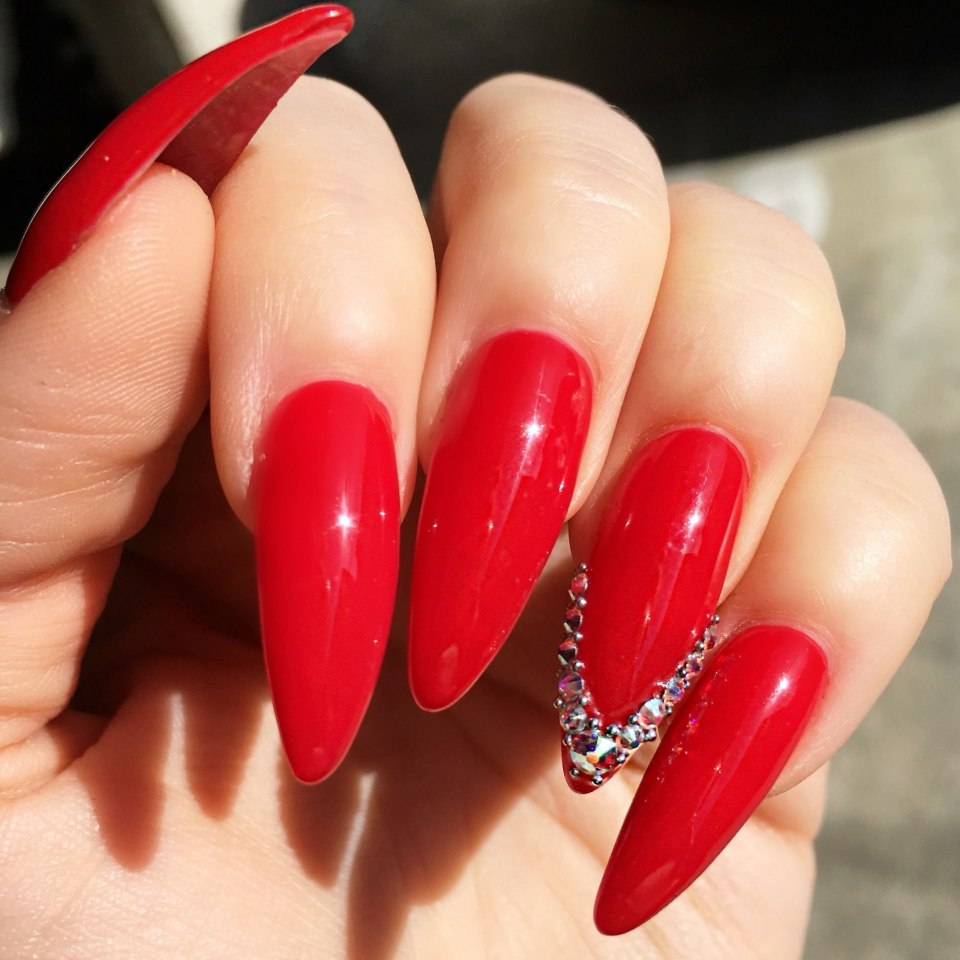 Красный миндаль 2020