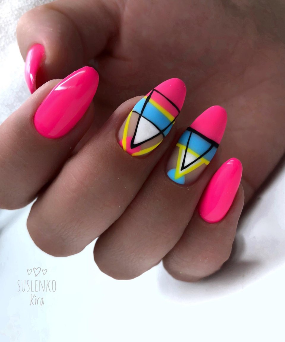 Ногти яркий желтый неоновый