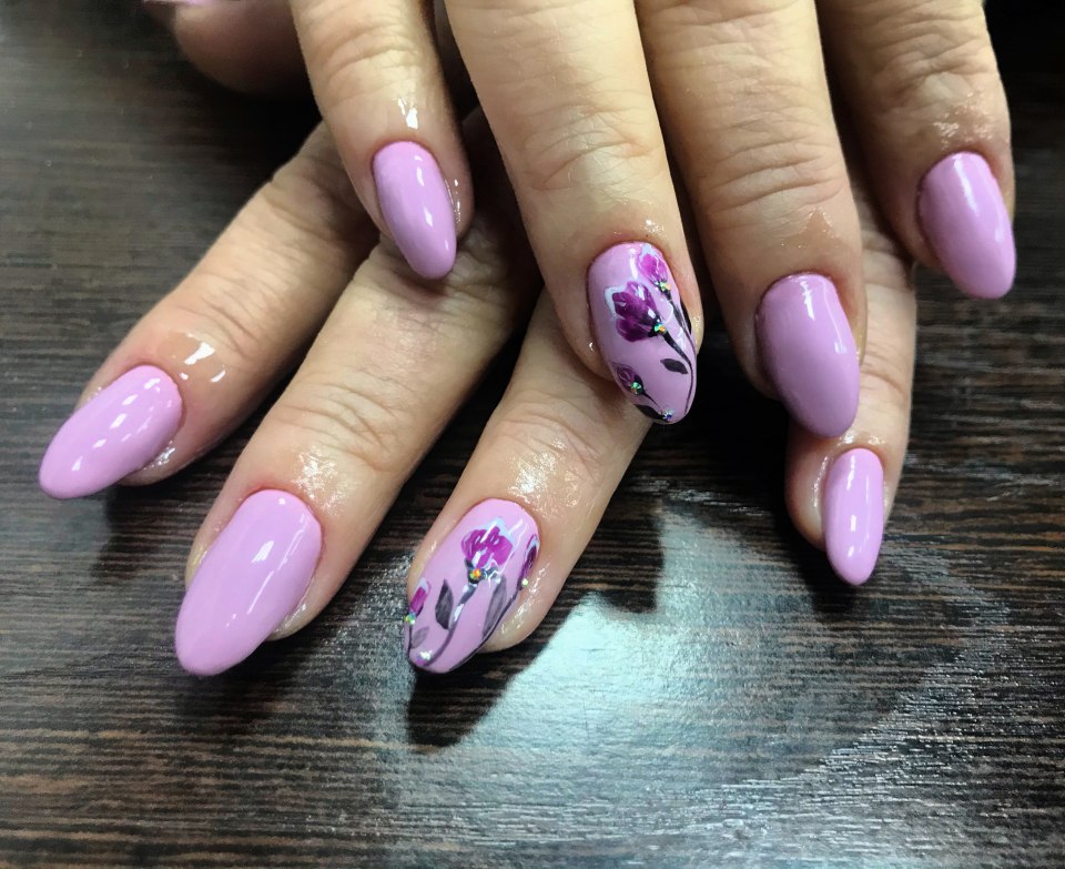 Manicure 2021 миндаль
