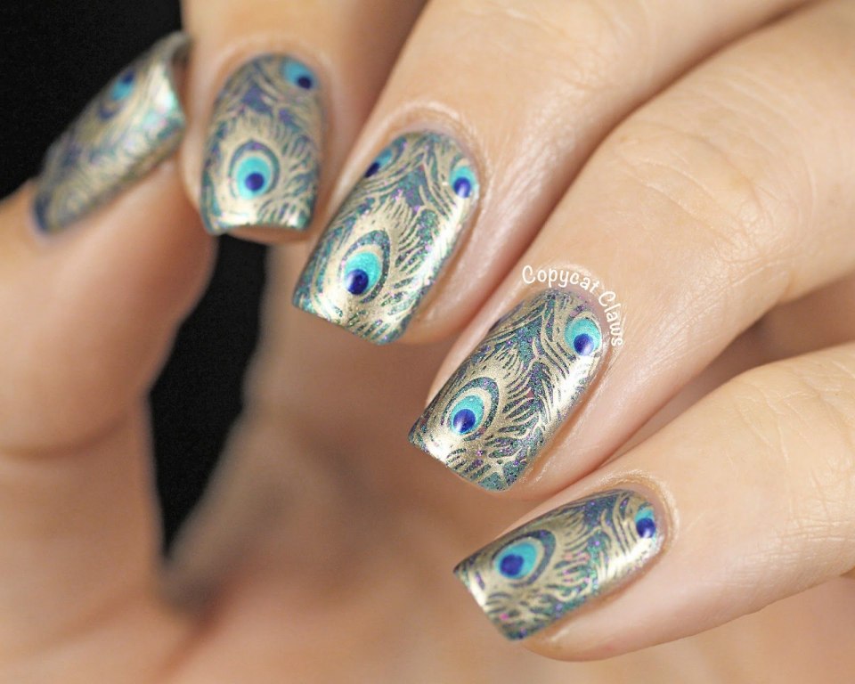 Дизайн ногтей перо павлина