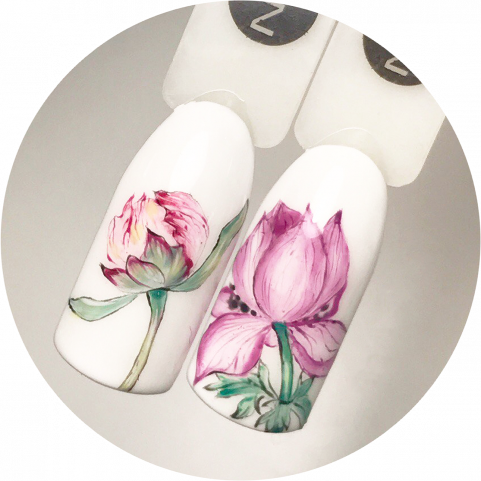 Акварельные цветы на ногтях